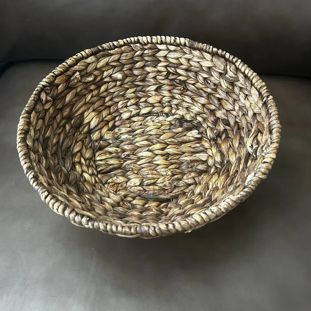 New Rare Large Rattan Artisanal Hand Woven French Country Style Bread Basket